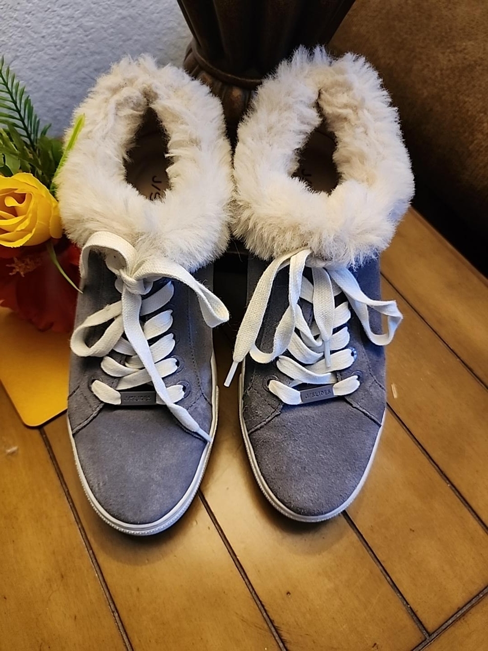 ❄️ Mellia Gray Suede Faux Fur Lace-Up Cozy Platform Sneakers J/Slides NYC Size 7